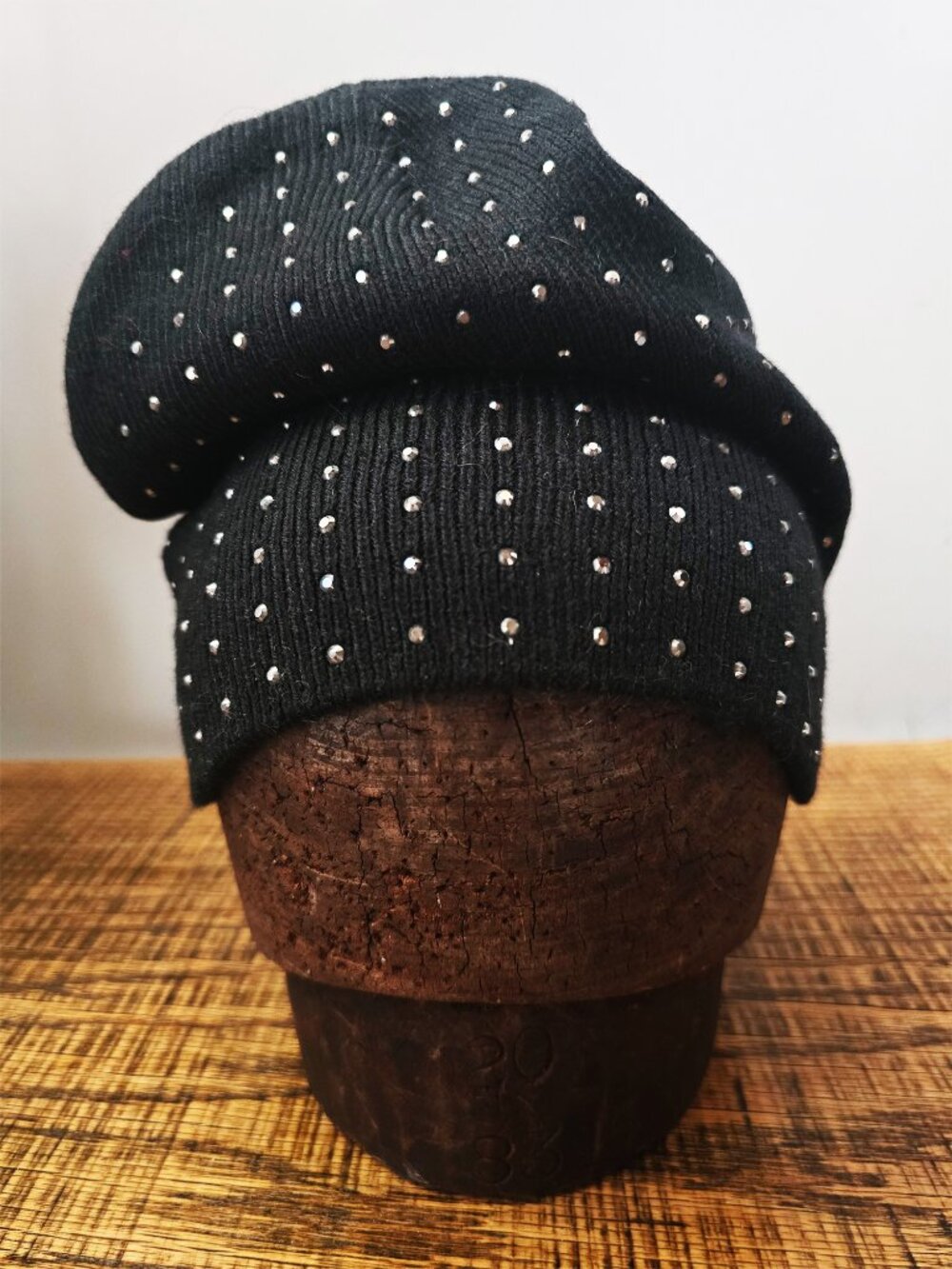 Nordstrom Echo Winter Black Beanie Hat with Crystals